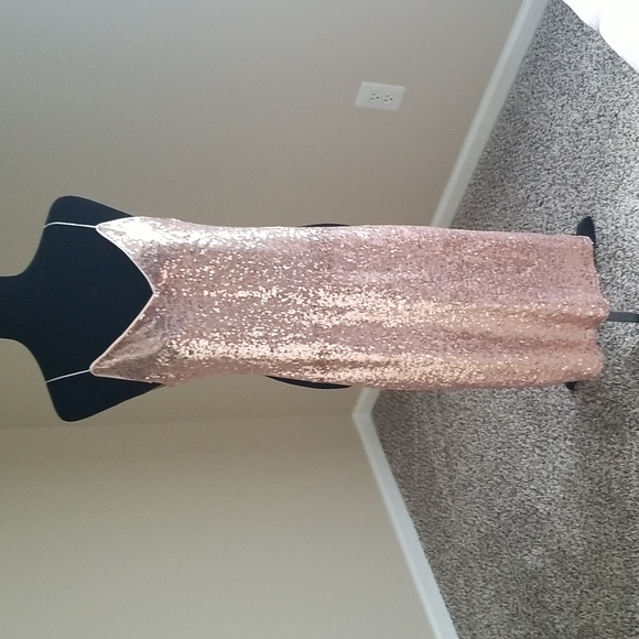 Sequined Super Cute Copper Peach Color Open Back BooHoo dress. - Picture 1 of 6